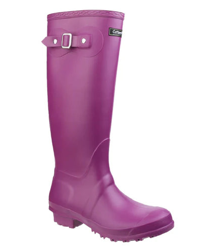 Berry coloured Cotswold Sandringham Buckle Strap Wellingtons on white background #colour_berry