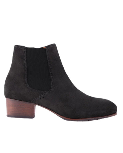 Black coloured Dubarry Bray Chelsea Boots on white background #colour_black