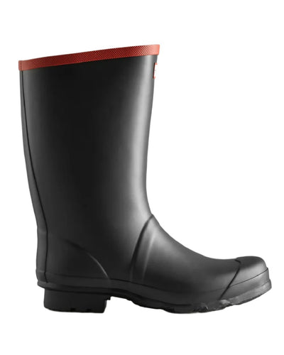 Black coloured Hunter Argyll Short Knee Wellington Boots on white background #colour_black