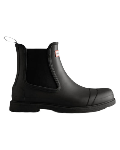 Black coloured Hunter Mens Commando Chelsea Boots on white background #colour_black