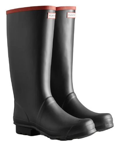 Black coloured Hunter Unisex Argyll Full Knee Wellington Boots on white background #colour_black