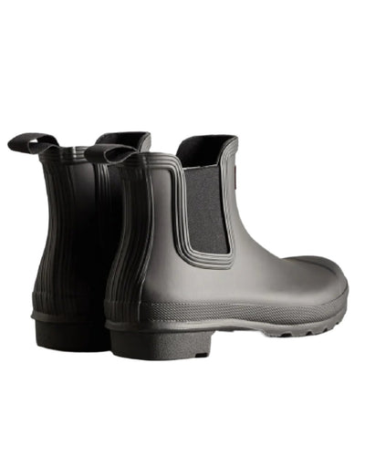 Black coloured Hunter Womens Original Chelsea Boots on white background #colour_black