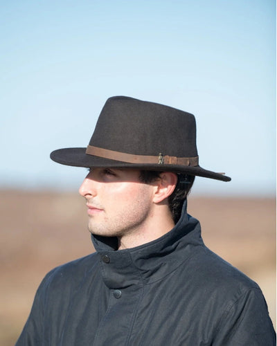 Brown coloured Jack Murphy Boston Crushable Felt Hat on sky background #colour_brown