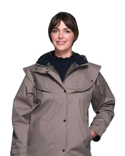 Chincilla coloured Jack Murphy Cotswold Ladies Waterproof 3/4 Coat on White background #colour_chinchilla