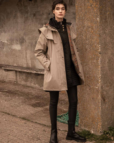 Chincilla coloured Jack Murphy Cotswold Ladies Waterproof 3/4 Coat on urban background #colour_chinchilla